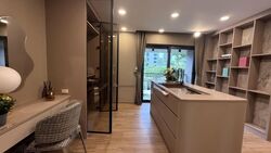Shrewsbury Road (D11), Terrace #547436161